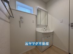 三面鏡タイプの洗面台
